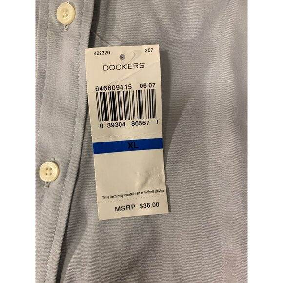 Dockers Mens Button-Down Shirt XL 17/17.5 Light Blue Wrinkle-Free Stain Defender - Picture 2 of 9